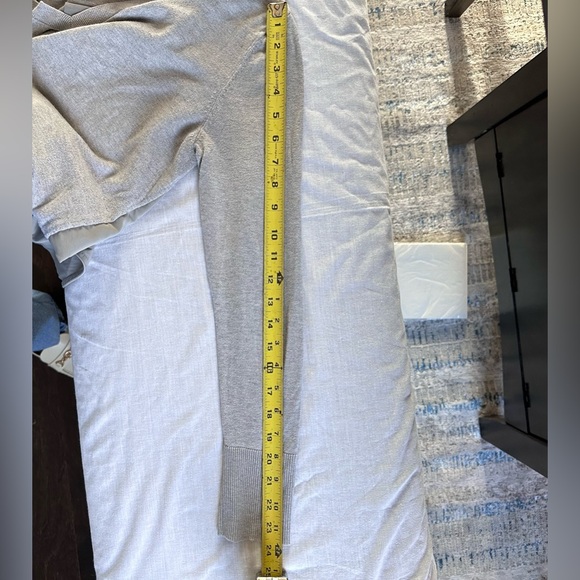 Banana Republic Pima Cotton Cashmere V-Neck Sweater Top Small - Picture 7 of 8